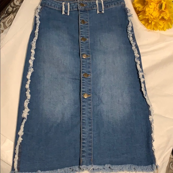 Blue Jean Distressed Button Up Front Knee Length Skirt - Picture 5 of 8